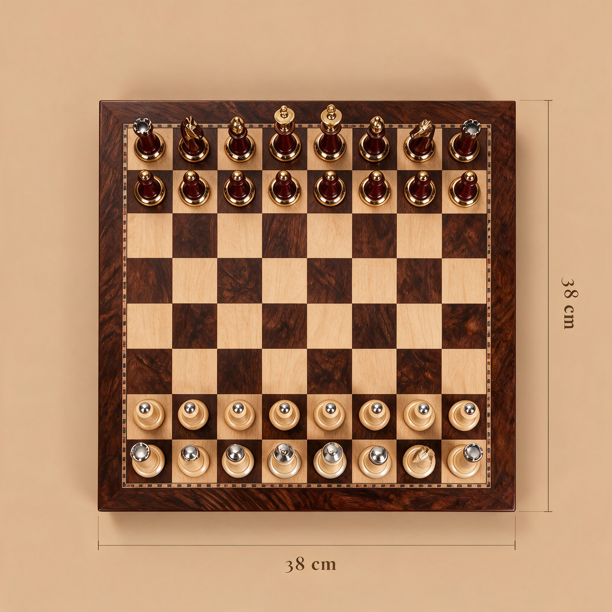 Cabinet Chess Walnut dimensions, 38 by 38 cm board seen from above